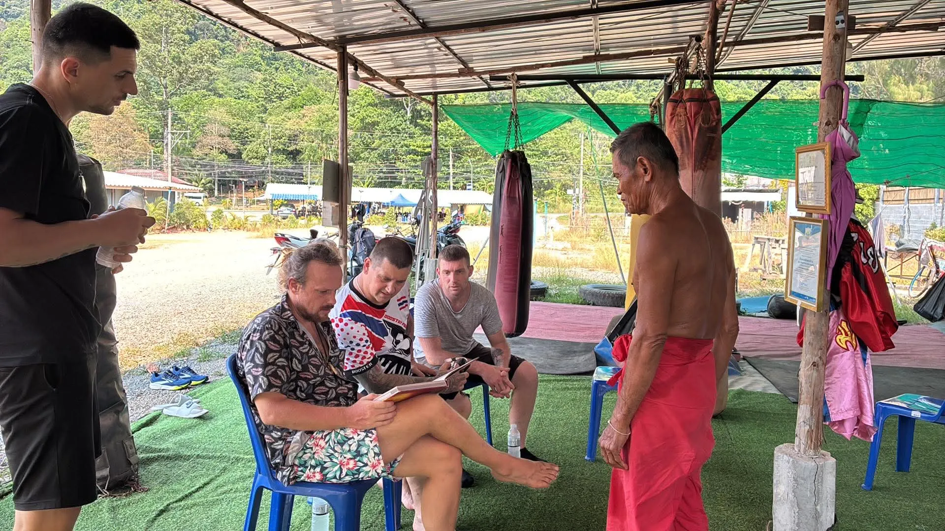 Muay Thai training with Kru Seng at Naga Gym Pakse